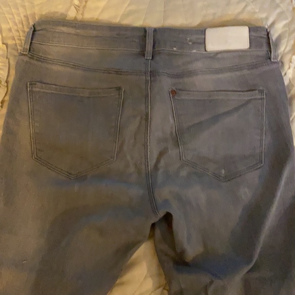 Flattering Light Gray H&M Highwaist Skinny Jeans - Picture 2 of 6